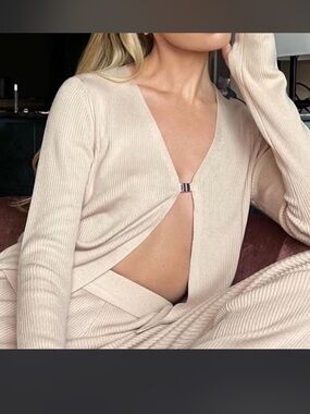 ALO Yoga Cream Ribbed Two-Piece Set